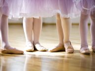 5 Best Ballet Shoes For Girls and Buying Guide