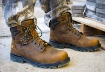 5 Best Work Boots For Plumbers and Buying Guide